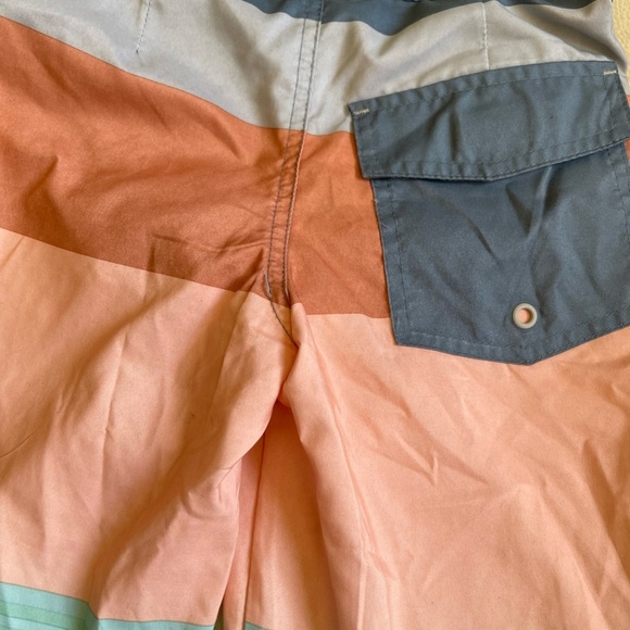 Cat and jack bundle of swim trunk - Picture 2 of 10